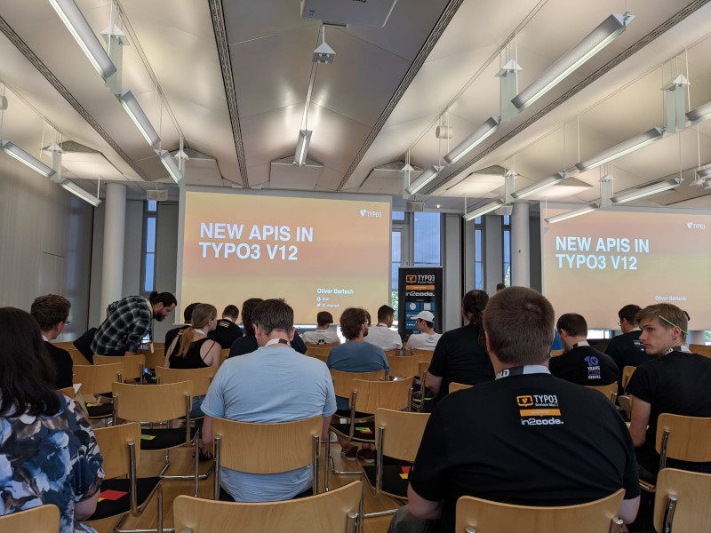 Auditorium der TYPO3 Developer Days 2022 in Karlsruhe